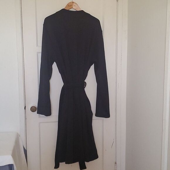 UGG Men's Black Plush Bathrobe with Pockets Size L/XL - Picture 7 of 10